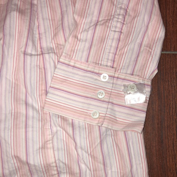 Liz Lange Maternity for Target Pink Buttondown Top - Picture 3 of 6